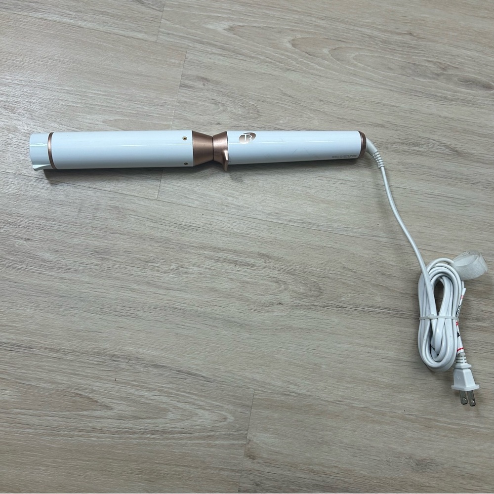 T3 Hair Curling Wand Iron